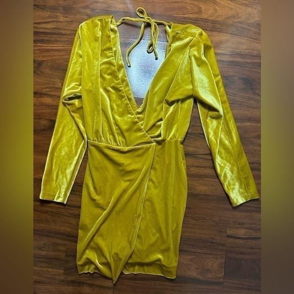 Revolve LPA Celeste Dress in mustard XS NWT - Picture 2 of 3